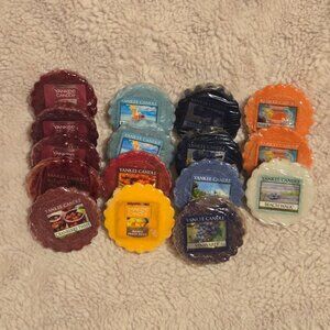 Lot of Sixteen Wax Melts by Yankee Candle
